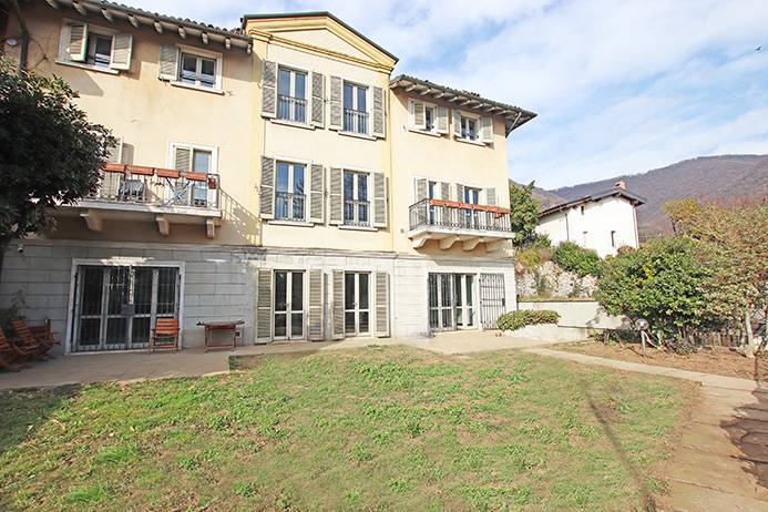 Villa in vendita a Cenate Sopra, 13 locali, prezzo € 750.000 | PortaleAgenzieImmobiliari.it