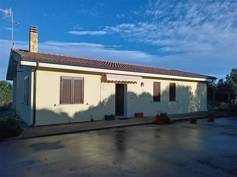 Villa in vendita a Sorso, 3 locali, prezzo € 179.000 | PortaleAgenzieImmobiliari.it