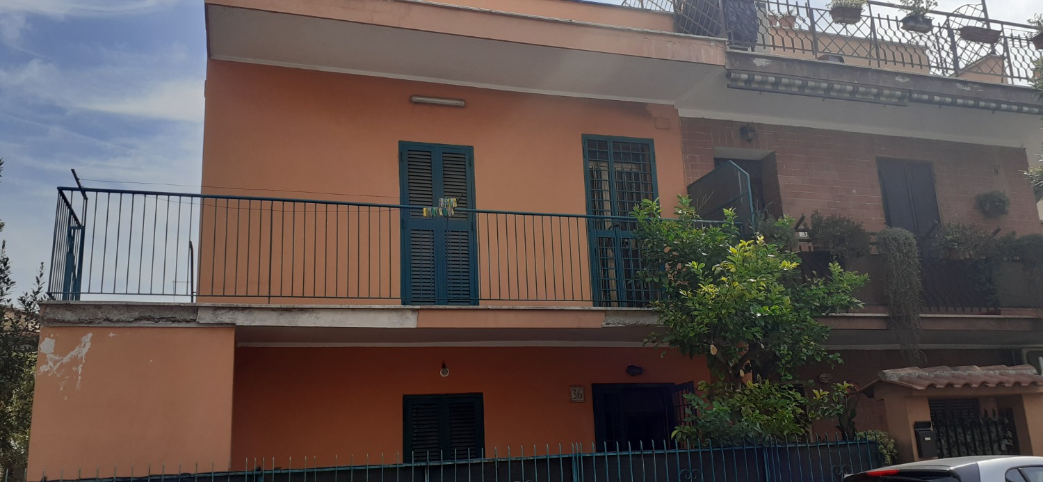 Appartamento in vendita a Roma, 2 locali, zona Zona: 35 . Setteville - Casalone - Acqua Vergine, prezzo € 110.000 | CambioCasa.it