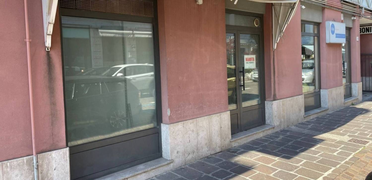 Negozio / Locale in vendita a Monfalcone, 3 locali, prezzo € 62.000 | PortaleAgenzieImmobiliari.it