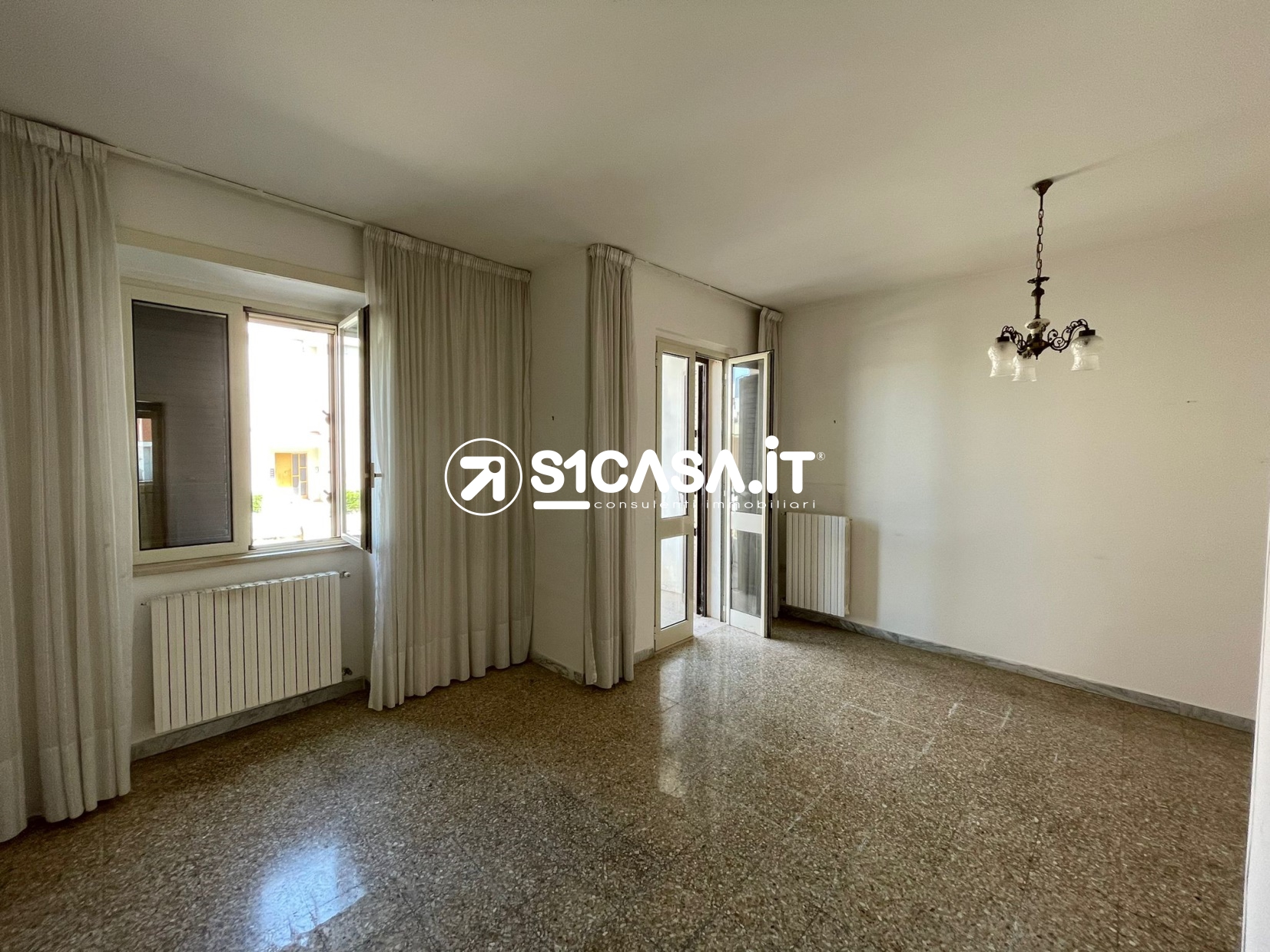 Appartamento in vendita a Galatone, 8 locali, prezzo € 43.000 | PortaleAgenzieImmobiliari.it
