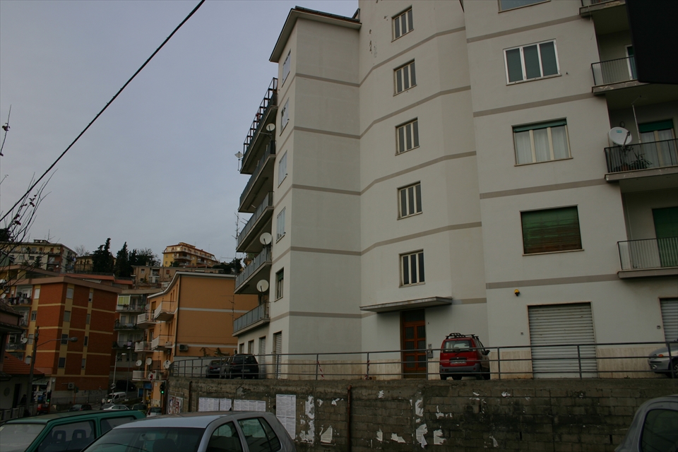 Appartamento in vendita a Chieti, 5 locali, prezzo € 160.000 | PortaleAgenzieImmobiliari.it