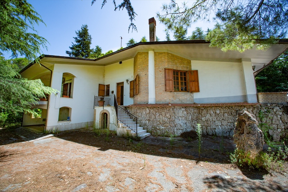 Villa in vendita a Chieti, 6 locali, prezzo € 130.000 | PortaleAgenzieImmobiliari.it