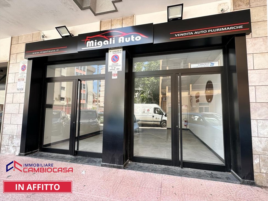Negozio / Locale in affitto a Taranto, 9999 locali, prezzo € 1.800 | PortaleAgenzieImmobiliari.it