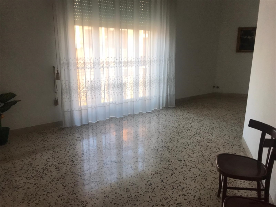 Appartamento in vendita a Trapani, 3 locali, prezzo € 60.000 | PortaleAgenzieImmobiliari.it