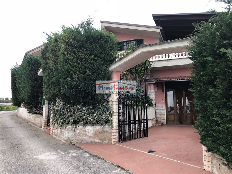 Soluzione Indipendente in vendita a Cassano delle Murge, 8 locali, Trattative riservate | PortaleAgenzieImmobiliari.it