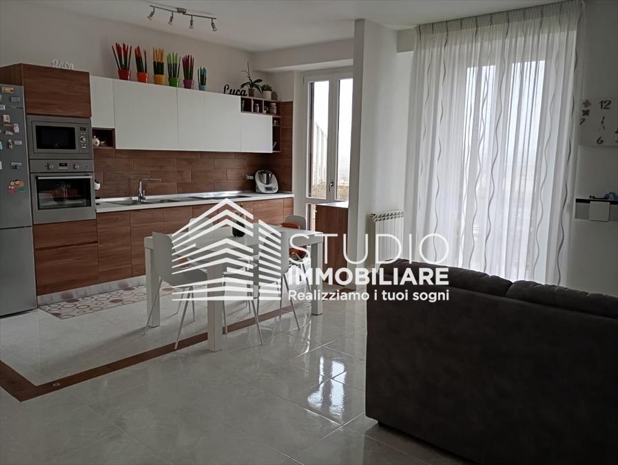 Appartamento in vendita a Ruvo di Puglia, 3 locali, prezzo € 160.000 | PortaleAgenzieImmobiliari.it