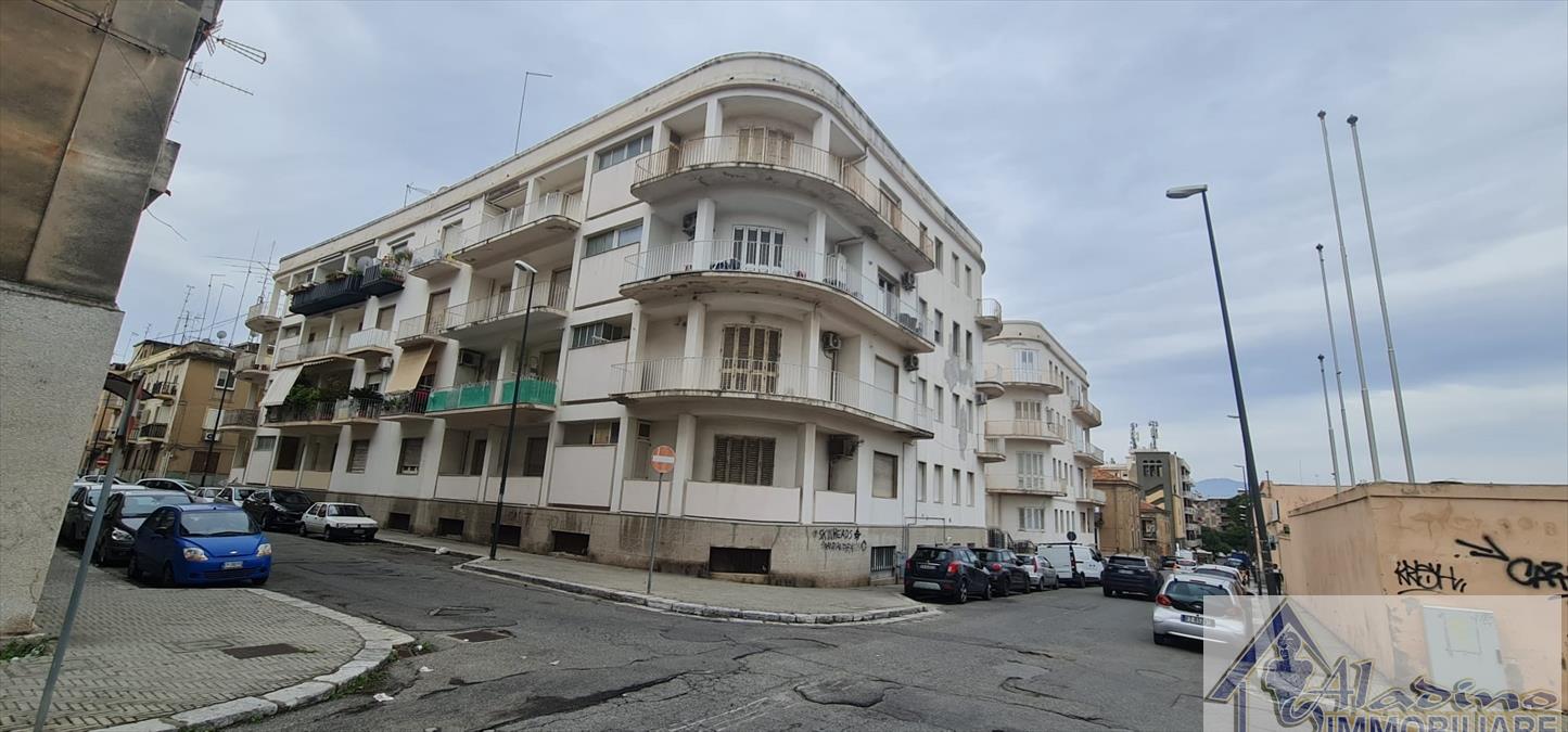 Appartamento in vendita a Reggio Calabria, 5 locali, prezzo € 110.000 | PortaleAgenzieImmobiliari.it