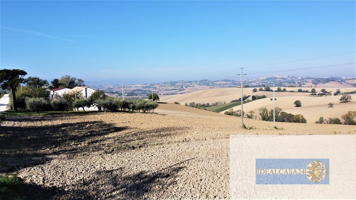 Terreno Edificabile Residenziale in vendita a Montefano, 5 locali, prezzo € 18.000 | CambioCasa.it