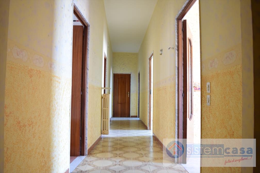 Appartamento in vendita a Corato, 3 locali, prezzo € 89.000 | PortaleAgenzieImmobiliari.it