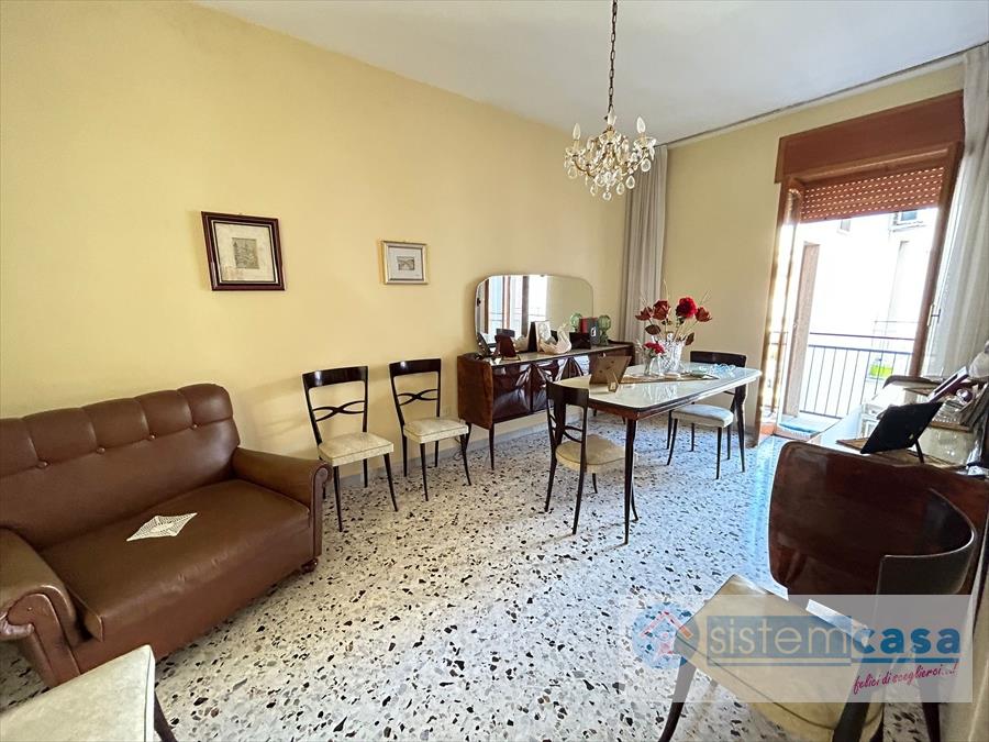 Appartamento in vendita a Corato, 3 locali, prezzo € 87.000 | PortaleAgenzieImmobiliari.it