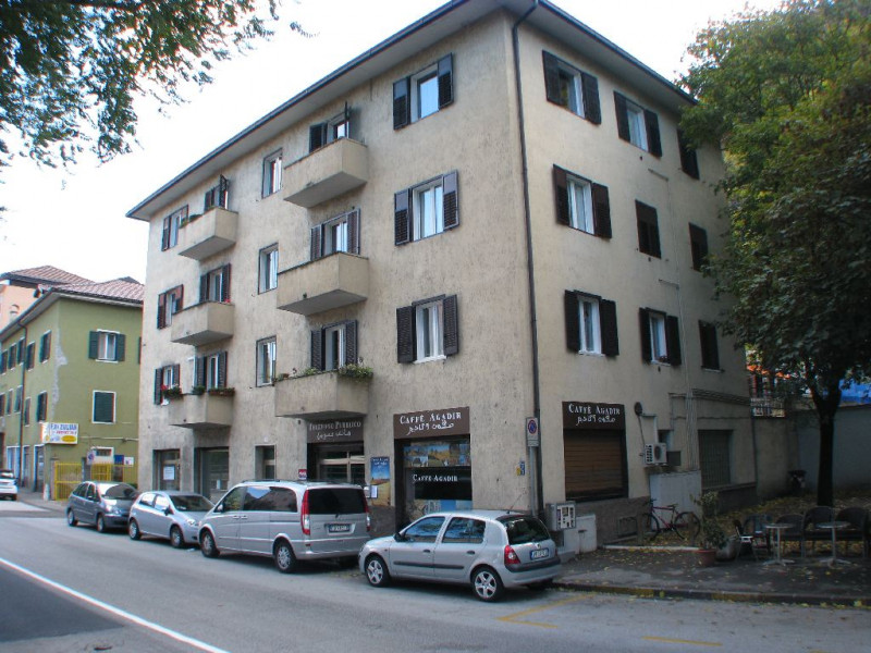 Negozio / Locale in vendita a Bolzano, 9999 locali, zona Località: Viale Trento, prezzo € 99.900 | CambioCasa.it