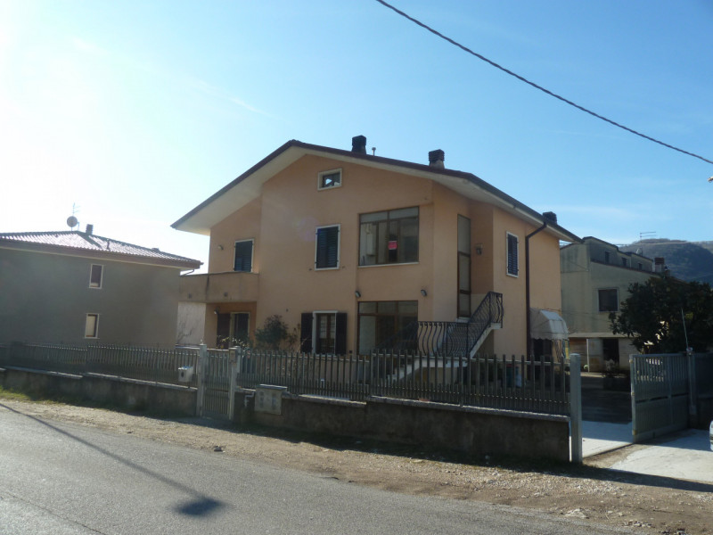 Appartamento in vendita a Badia Calavena, 6 locali, zona Località: Badia Calavena, prezzo € 130.000 | PortaleAgenzieImmobiliari.it