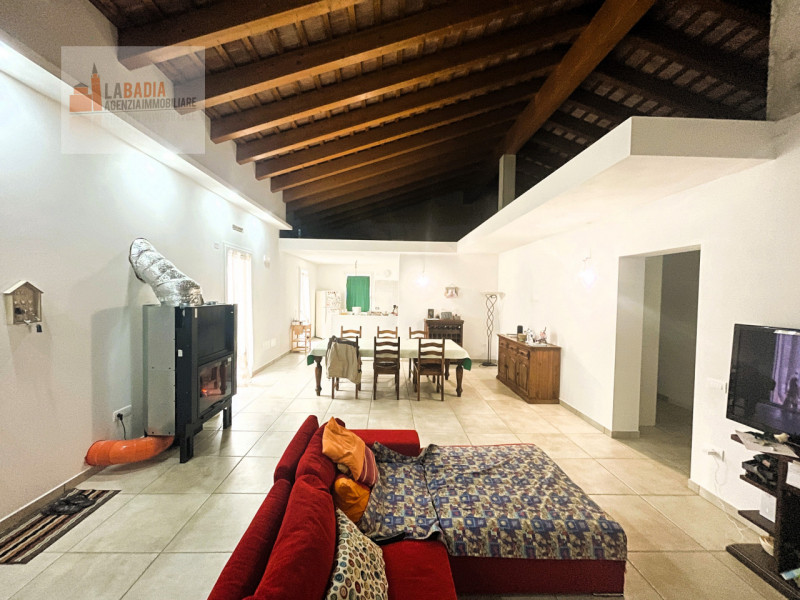 Villa in vendita a Masi, 4 locali, zona mbare, prezzo € 165.000 | PortaleAgenzieImmobiliari.it