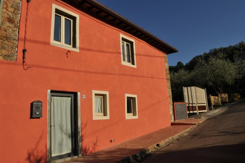 Rustico / Casale in vendita a Cavriglia, 14 locali, prezzo € 450.000 | PortaleAgenzieImmobiliari.it