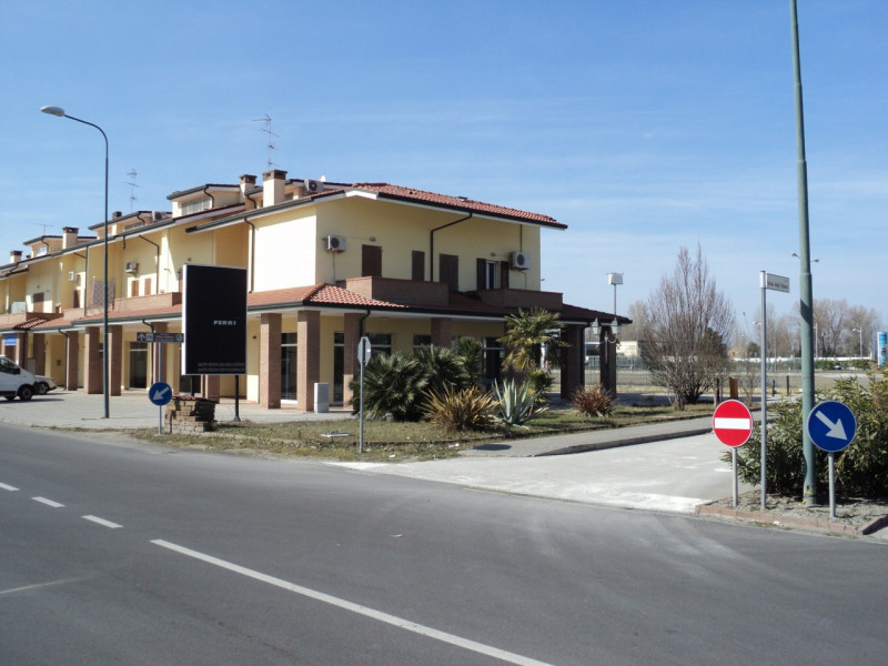 Negozio / Locale in Vendita a Comacchio