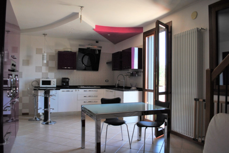 Appartamento in vendita a Candiana, 5 locali, zona Località: Candiana, prezzo € 125.000 | PortaleAgenzieImmobiliari.it
