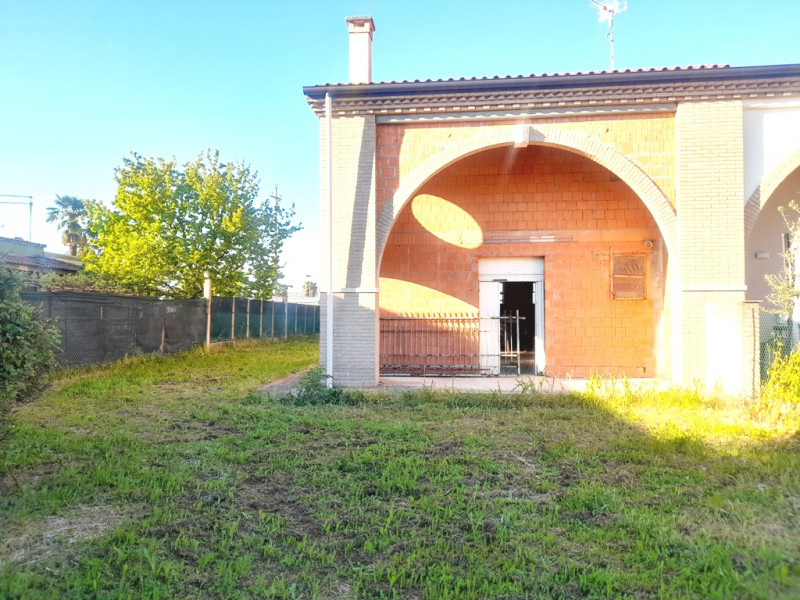 Villa Bifamiliare in vendita a Fossò, 4 locali, zona Località: Fossò, prezzo € 165.000 | PortaleAgenzieImmobiliari.it