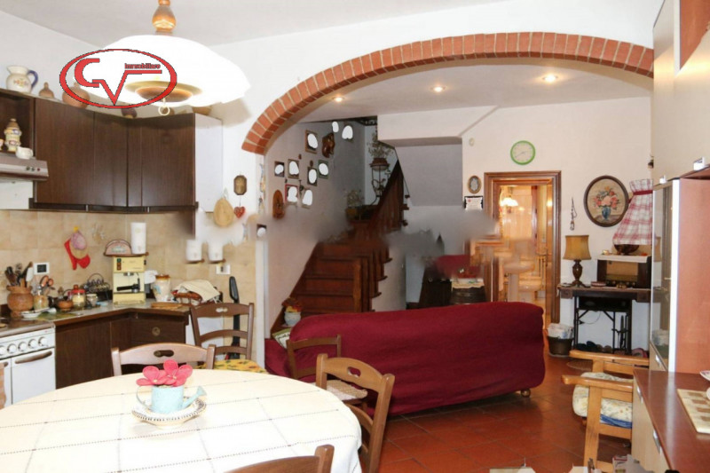 Appartamento in vendita a Terranuova Bracciolini, 4 locali, prezzo € 150.000 | PortaleAgenzieImmobiliari.it