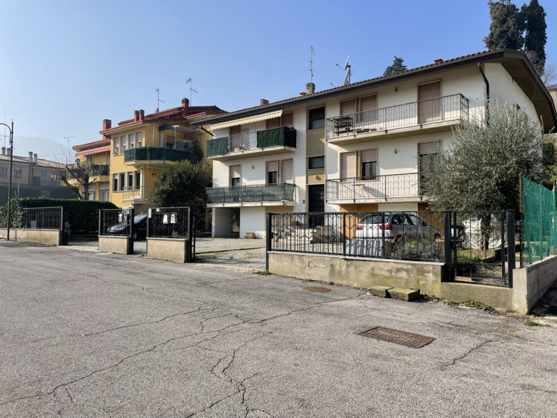 Appartamento in vendita a Galzignano Terme, 3 locali, zona Località: Galzignano Terme - Centro, prezzo € 120.000 | PortaleAgenzieImmobiliari.it