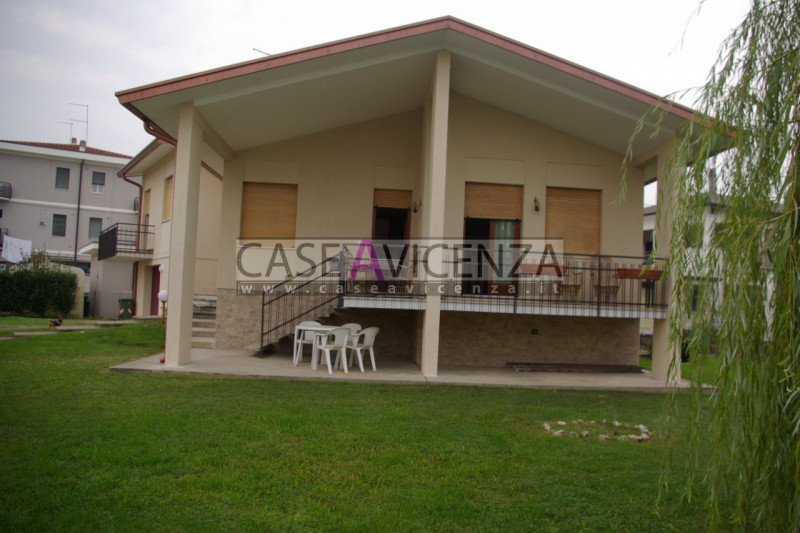Villa in vendita a Camisano Vicentino - Zona: Camisano Vicentino - Centro
