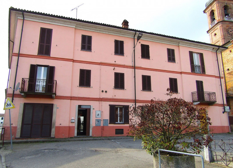 Appartamento in vendita a Sannazzaro de' Burgondi, 4 locali, zona Località: Sannazzaro Dè Burgondi, prezzo € 58.000 | CambioCasa.it