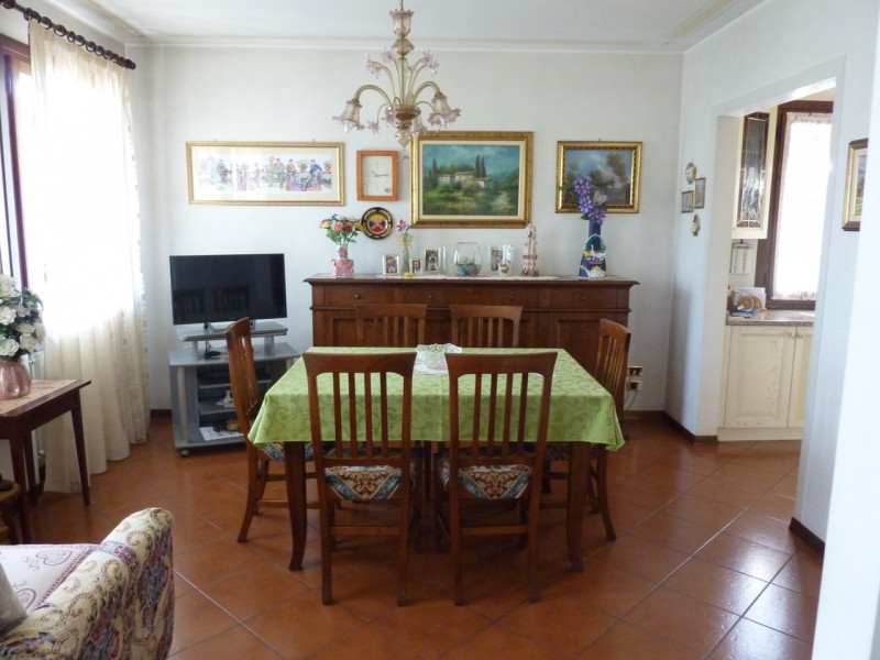 Villa in vendita a Volpago del Montello - Zona: Volpago del Montello