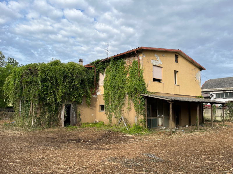 Villa in vendita a Mirano, 9999 locali, zona Località: Mirano, prezzo € 170.000 | PortaleAgenzieImmobiliari.it