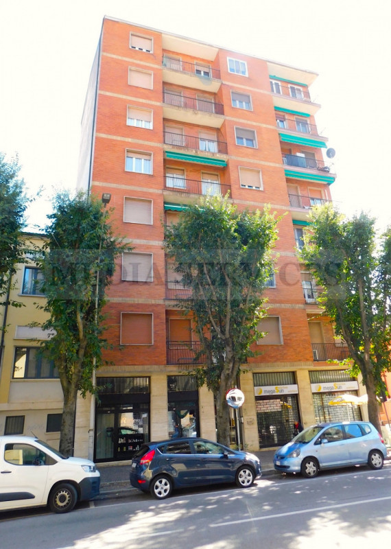 Appartamento in vendita a Garlasco, 3 locali, zona Località: Garlasco - Centro, prezzo € 65.000 | CambioCasa.it