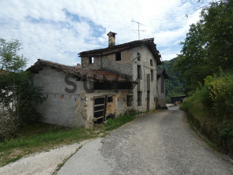 Rustico / Casale in vendita a Valli del Pasubio, 7 locali, zona Località: Valli del Pasubio, prezzo € 18.000 | PortaleAgenzieImmobiliari.it