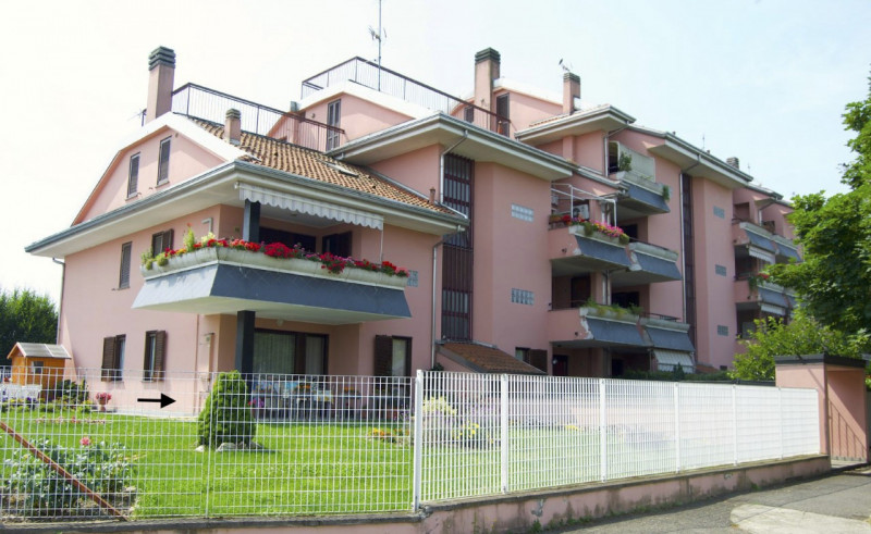 Appartamento in vendita a Sannazzaro de' Burgondi, 3 locali, zona Località: Sannazzaro Dè Burgondi, prezzo € 90.000 | CambioCasa.it