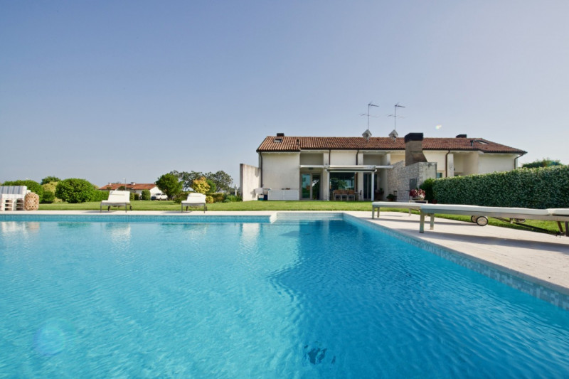 Villa Bifamiliare in vendita a Jesolo, 4 locali, zona Località: Jesolo Paese, prezzo € 730.000 | PortaleAgenzieImmobiliari.it