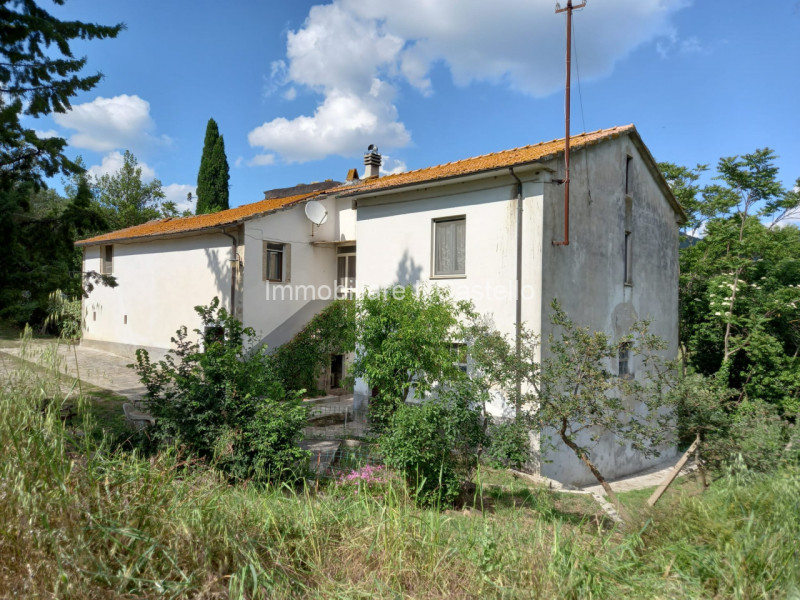 Villa in vendita a Panicale, 4 locali, zona lini, prezzo € 180.000 | PortaleAgenzieImmobiliari.it