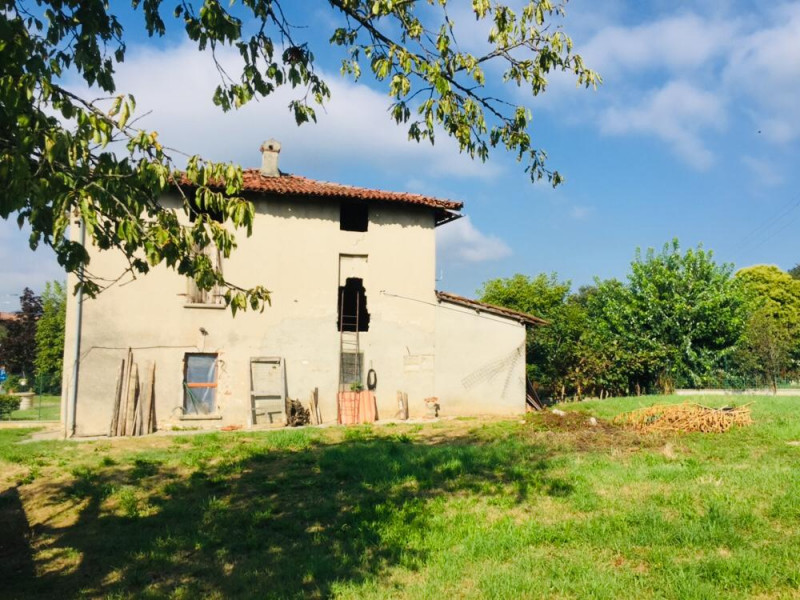 Rustico / Casale in vendita a Gavardo - Zona: San Biagio