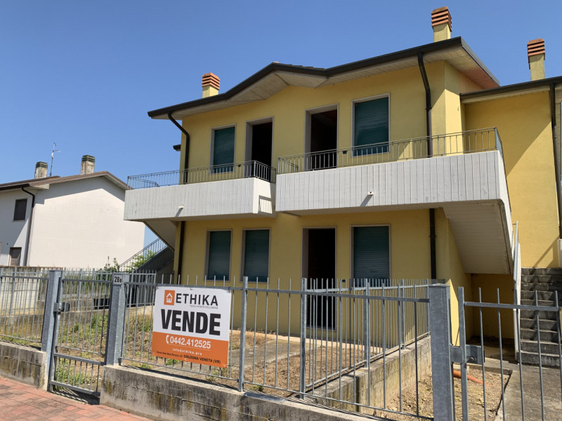 Appartamento in vendita a Roveredo di Guà, 1 locali, zona Località: Roveredo di Guà, prezzo € 105.000 | CambioCasa.it