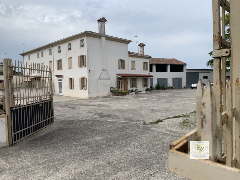 Villa in vendita a Solesino, 6 locali, zona Località: Solesino, prezzo € 300.000 | PortaleAgenzieImmobiliari.it