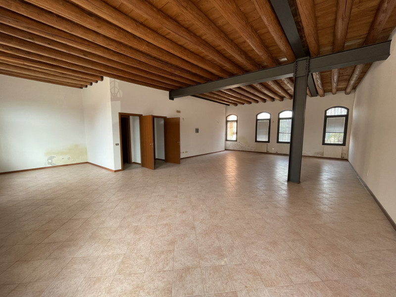 Ufficio / Studio in vendita a Cologna Veneta, 9999 locali, zona Località: Cologna Veneta, prezzo € 88.000 | PortaleAgenzieImmobiliari.it