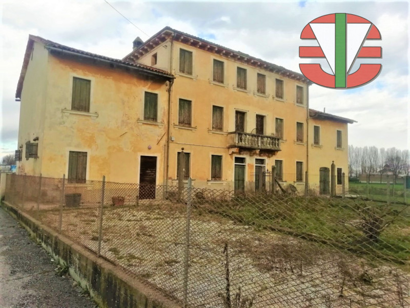 Villa in vendita a Santa Maria di Sala, 4 locali, zona liano, prezzo € 220.000 | PortaleAgenzieImmobiliari.it