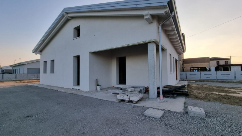 Villa in vendita a Campolongo Maggiore - Zona: Campolongo Maggiore