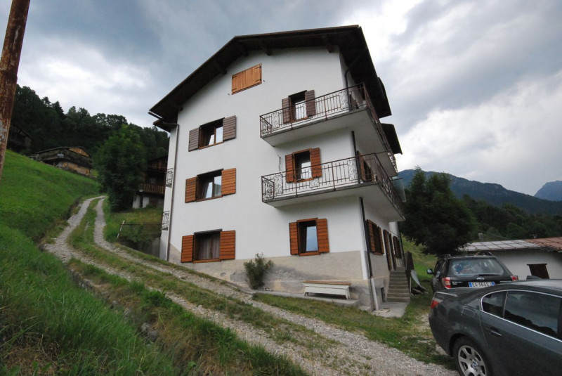Appartamento in vendita a San Pietro di Cadore, 3 locali, prezzo € 77.000 | CambioCasa.it