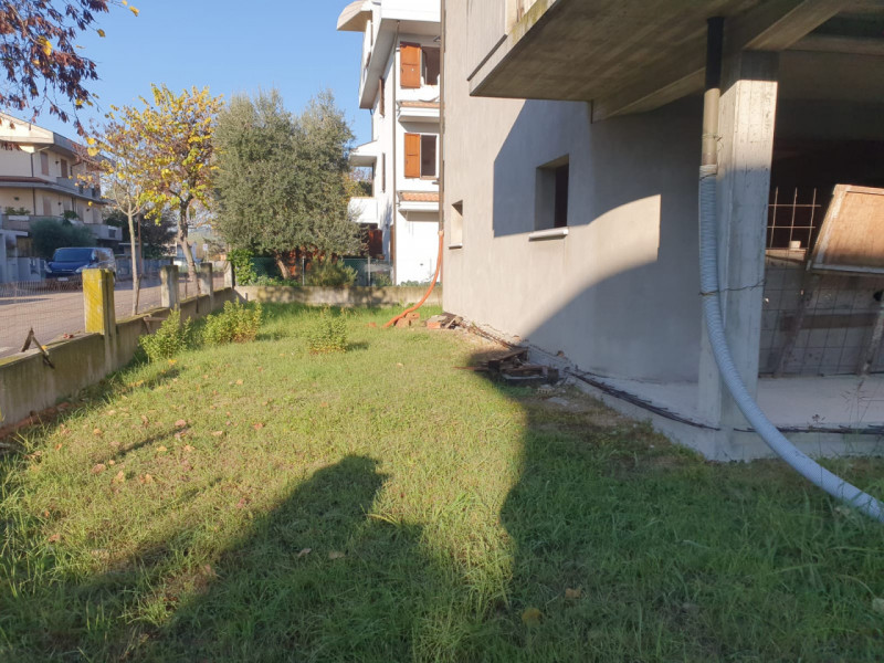 Villa Bifamiliare in vendita a Cesena - Zona: Tipano
