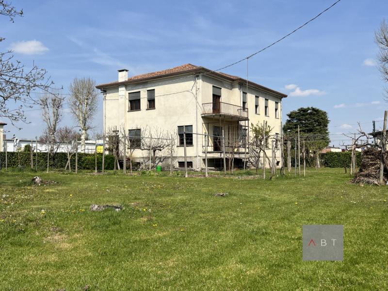 Villa in vendita a Cittadella, 6 locali, zona etto, prezzo € 250.000 | PortaleAgenzieImmobiliari.it