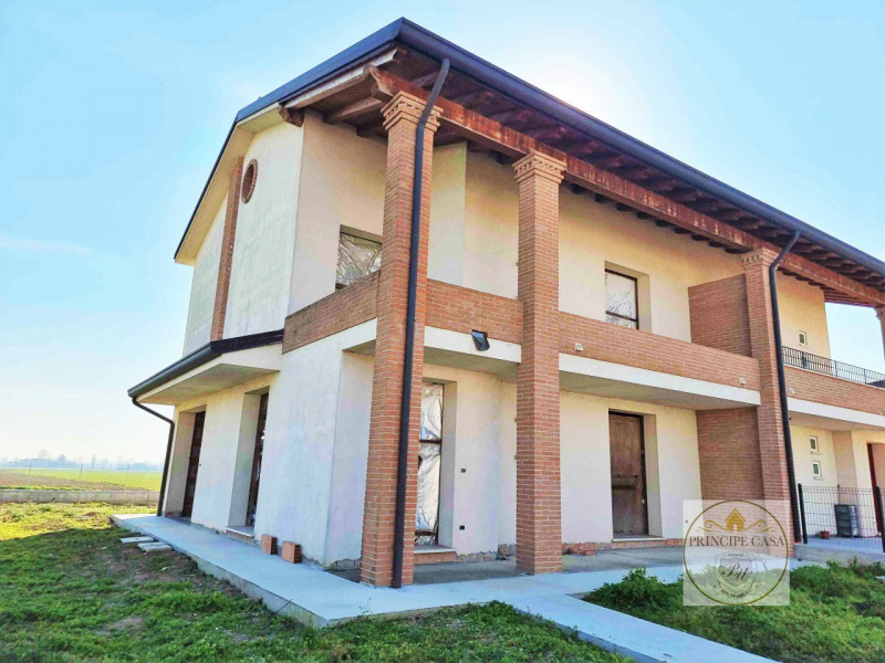 Villa Bifamiliare in vendita a Sant'Elena - Zona: Sant'Elena