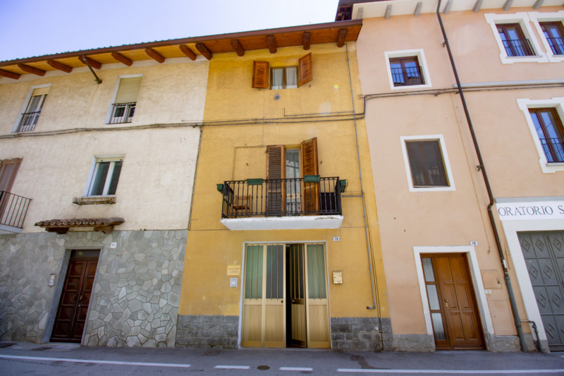 Villa a Schiera in vendita a Rivarolo Canavese, 4 locali, zona Località: Rivarolo Canavese - Centro, prezzo € 149.000 | PortaleAgenzieImmobiliari.it