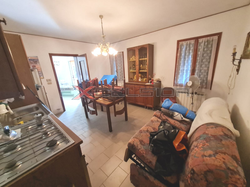 Villa Bifamiliare in vendita a Adria, 3 locali, zona righe, prezzo € 35.000 | PortaleAgenzieImmobiliari.it