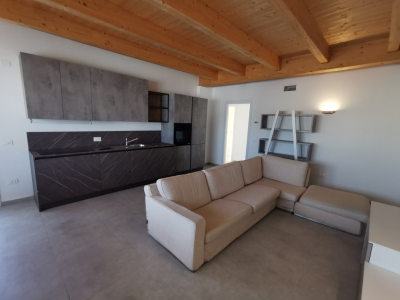 Appartamento in affitto a Legnaro, 7 locali, prezzo € 262 | PortaleAgenzieImmobiliari.it