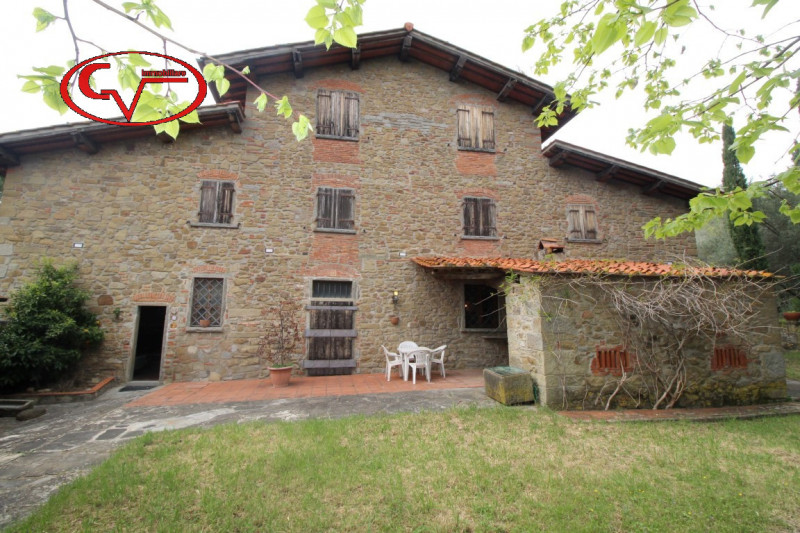 Villa in vendita a Reggello, 10 locali, zona eponti, prezzo € 780.000 | PortaleAgenzieImmobiliari.it