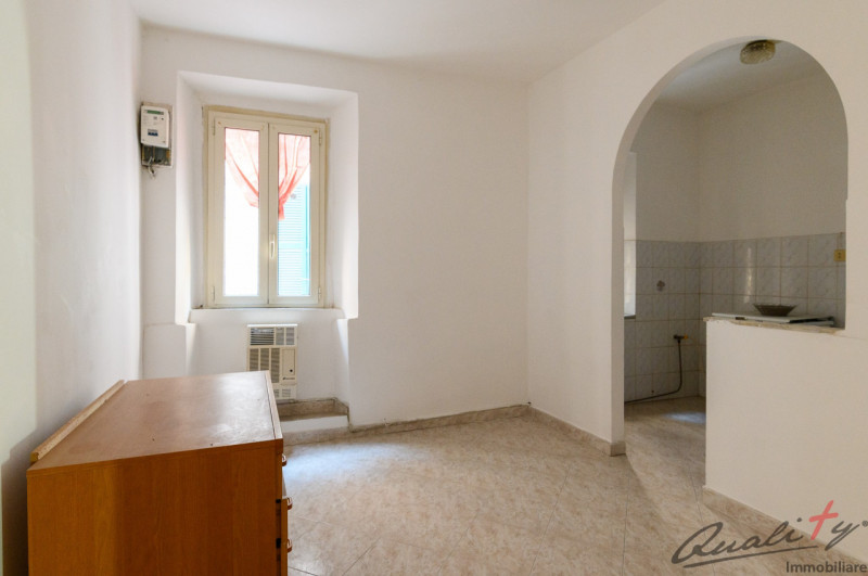 Appartamento in vendita a Tivoli, 3 locali, zona Località: Tivoli - Centro, prezzo € 82.000 | PortaleAgenzieImmobiliari.it