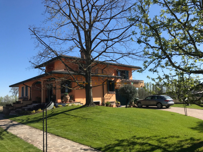 Villa in vendita a San Giorgio delle Pertiche, 6 locali, zona Località: San Giorgio delle Pertiche, prezzo € 395.000 | PortaleAgenzieImmobiliari.it