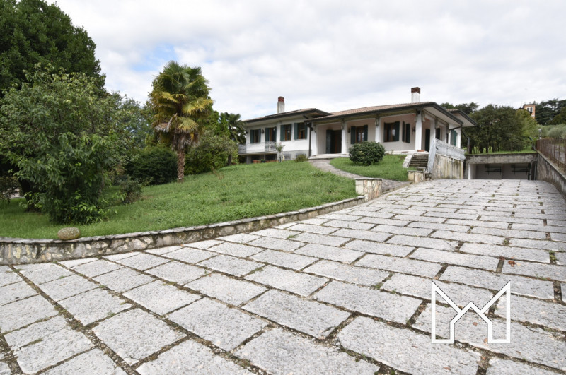 Villa in vendita a Fonte, 6 locali, zona di Fonte, prezzo € 380.000 | PortaleAgenzieImmobiliari.it